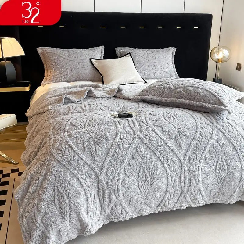 Floral Fleece Blanket – Plush Comfort for Sofa & Bed