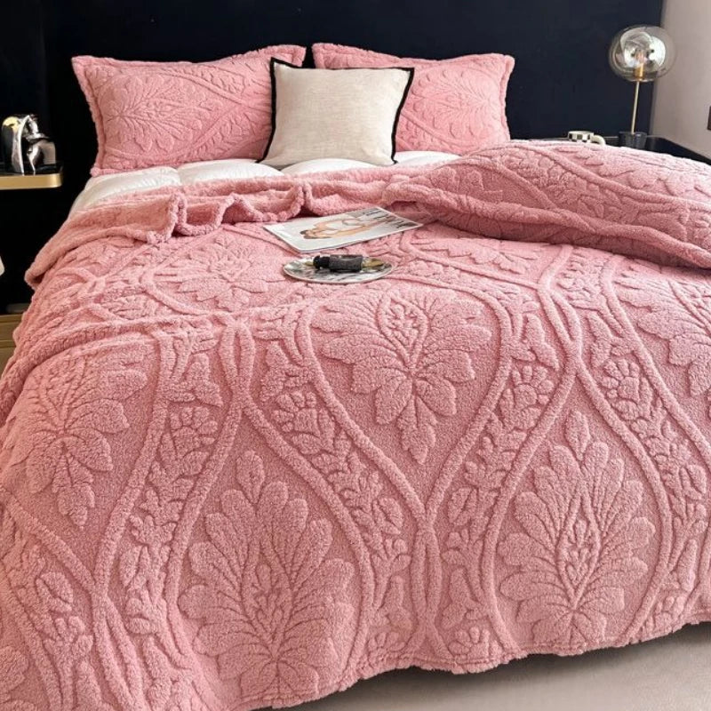 Floral Fleece Blanket – Plush Comfort for Sofa & Bed
