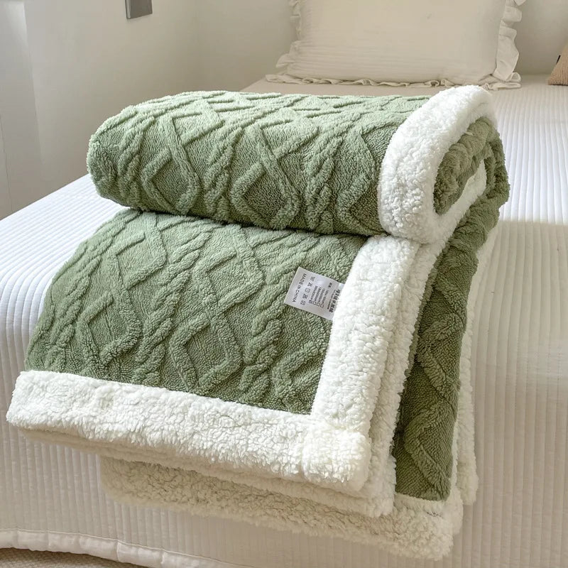 Double-Layer Fleece Blanket – Plush Sofa & Bed Comfort