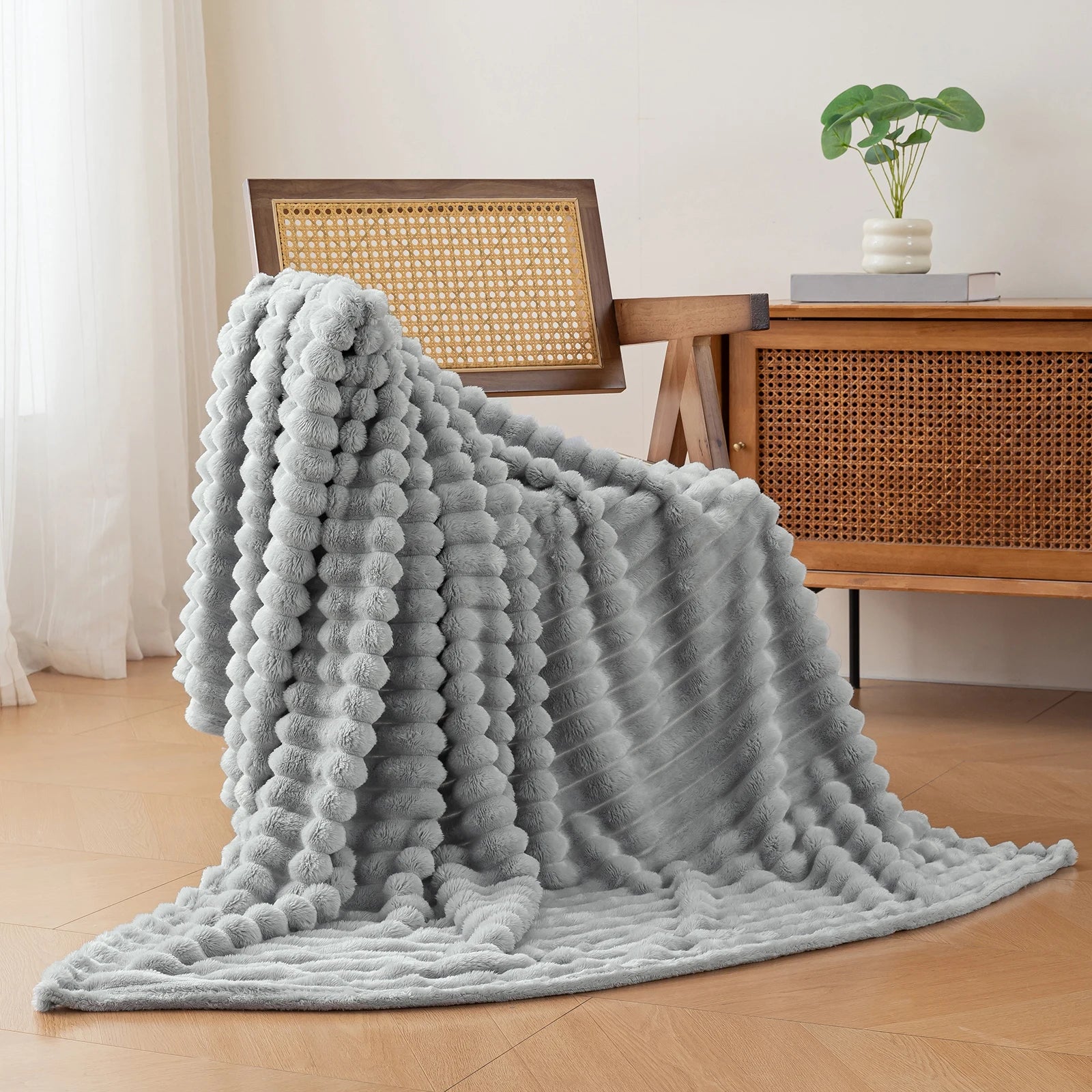 Soft Flannel Blanket – Warm Nap Throw in Multiple Colors, Christmas Gift Blanket