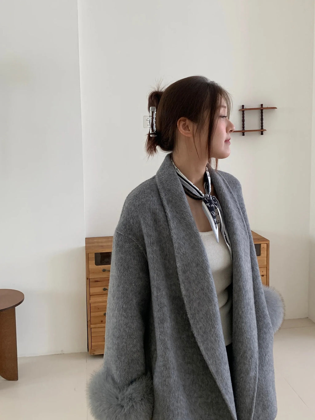 Women's Short Lace-Up Cashmere Wool Coat – Slim Lapel Autumn Winter Outerwear