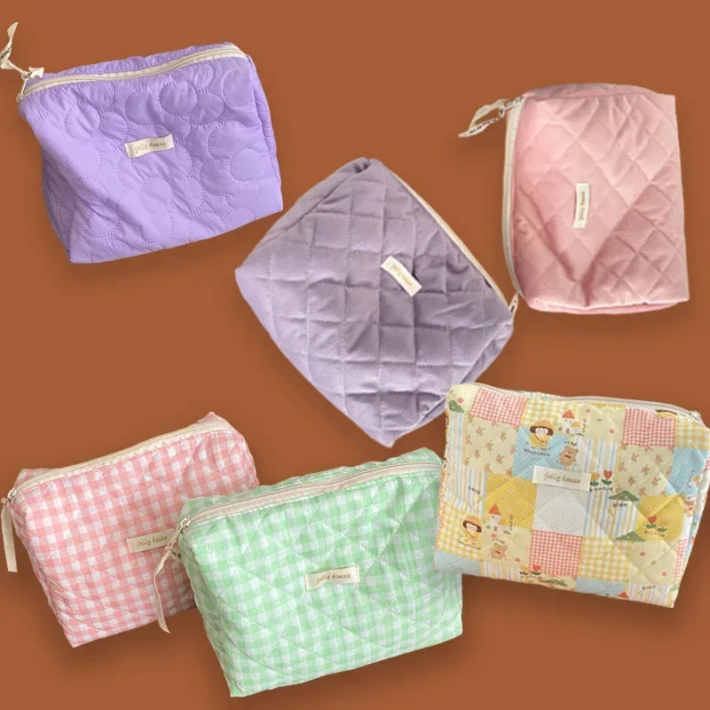 Large Capacity Cosmetic Clutch Bag – Women's Travel Makeup Storage Bag with Zipper