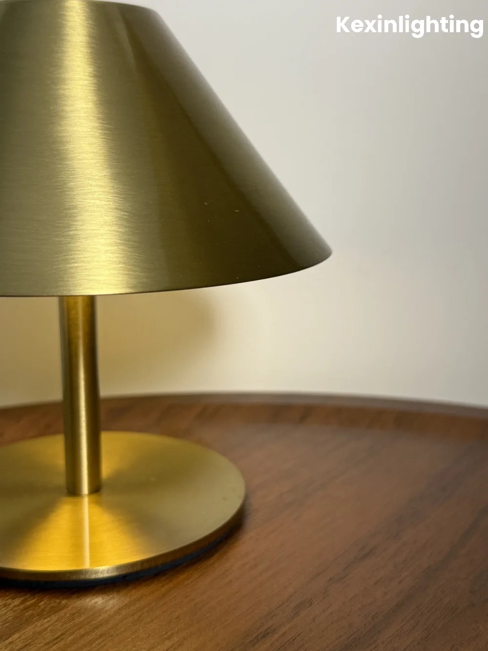 Cordless Table Lamp – Touch Dimming & 3 Light Modes