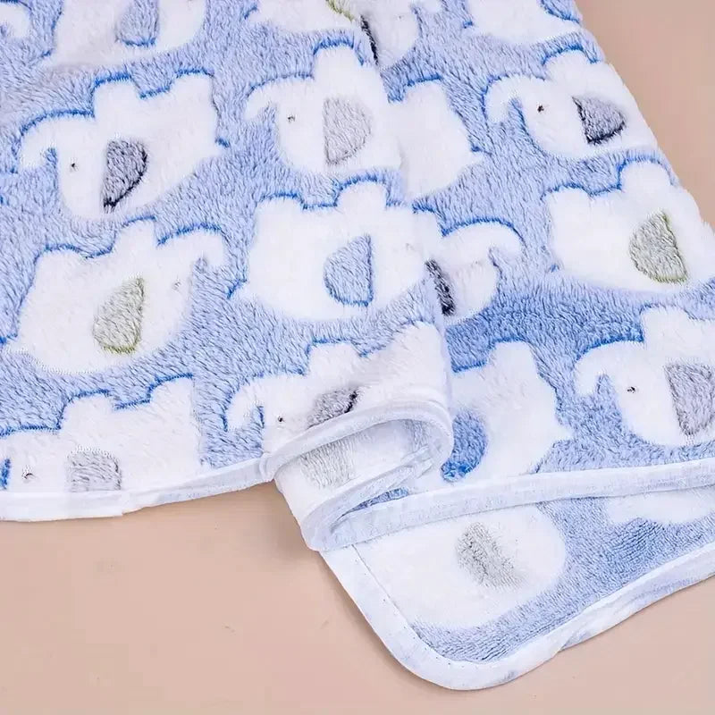 Cartoon Elephant Pet Blanket – Soft Cozy Flannel Throw for Dogs, Cats, Puppies & Kittens, Christmas Gift