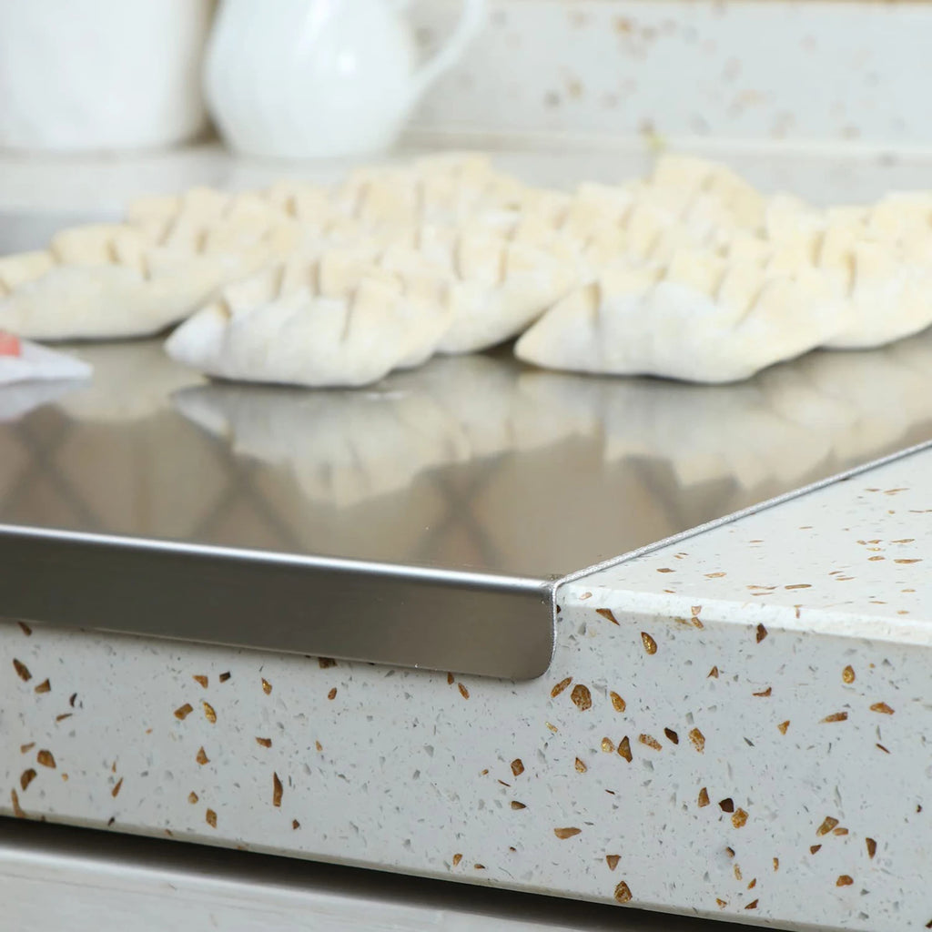 Non-Slip Stainless Steel Cutting Board — Eco-Friendly Kitchen Chopping Board for Vegetables, Meat & Dough (S & L)