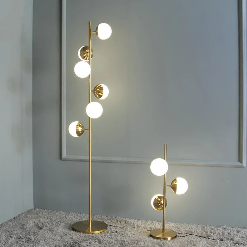 Glass Globe Lamp – Vertical Multi-Light Design