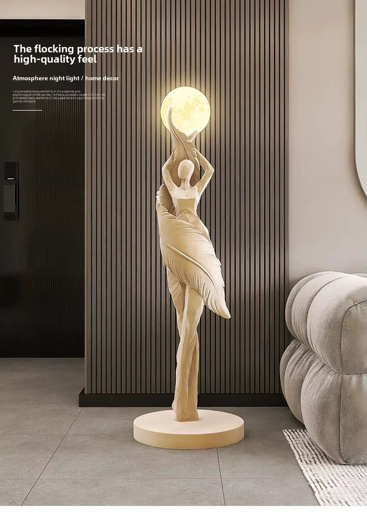 Sculptural Resin Lamp – 85 cm LED Accent