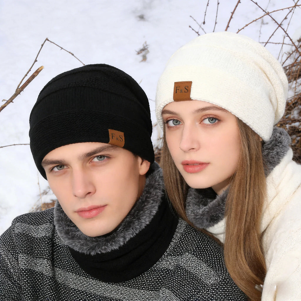 Unisex Slouchy Fur Lined Winter Beanie Hat — Warm Label Decor Knitted Cap for Men & Women