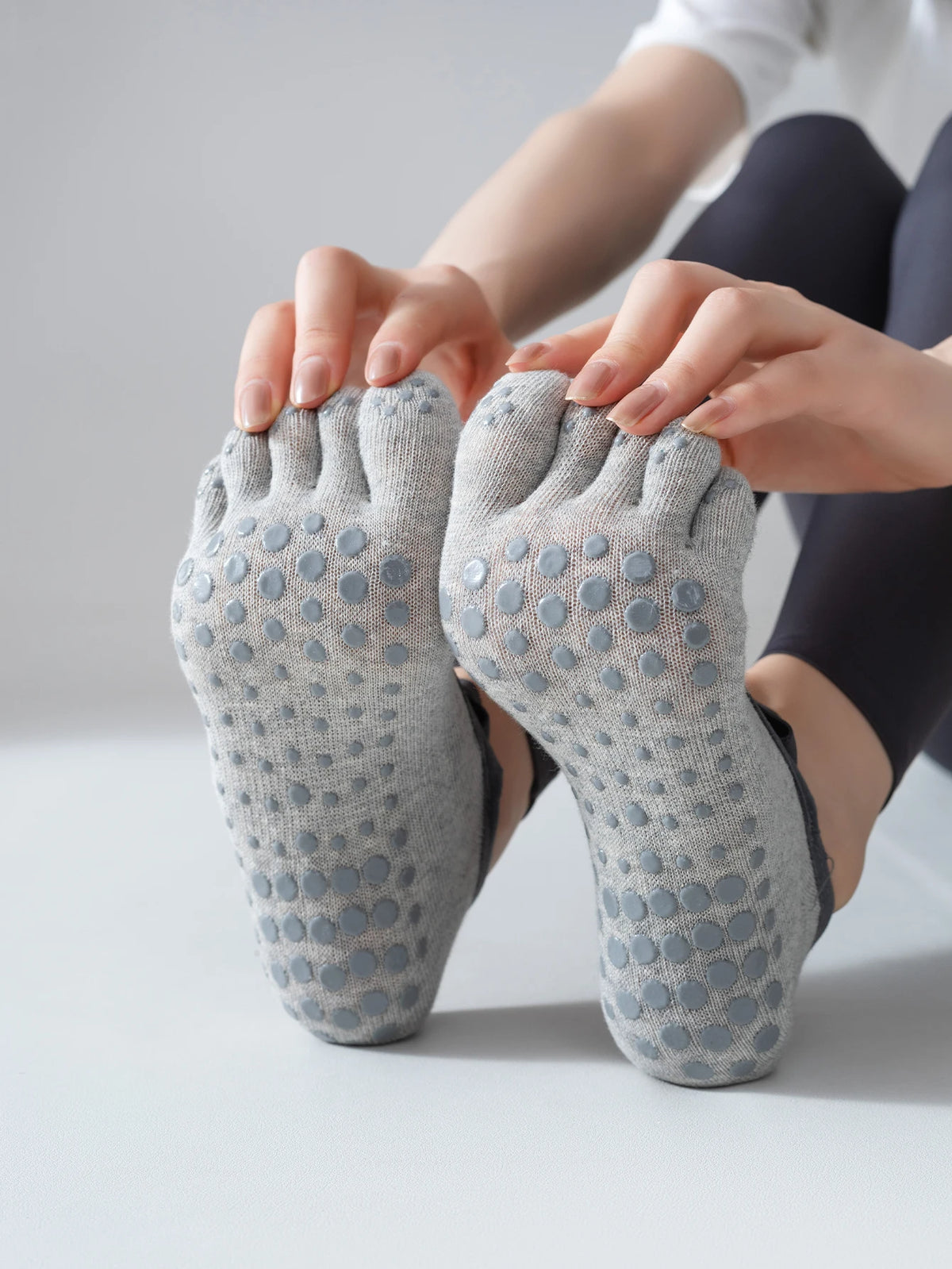 Women's Five-Toe Yoga Socks – Anti-Slip Grip