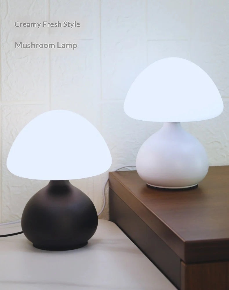 White Mushroom Table Lamp – 3 Light Modes & Dimming