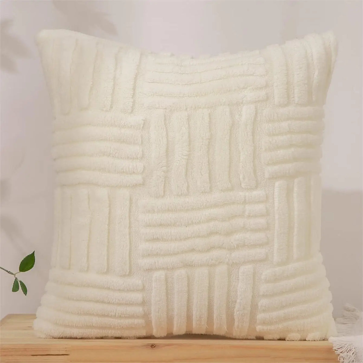 Super Soft Plush Pillow Cover – Nordic 3D Geometric Design, Hidden Zipper, Multiple Sizes