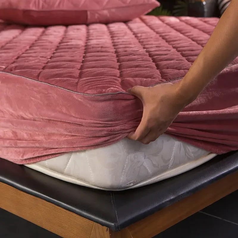 Crystal Velvet Quilted Mattress Cover – Warm Plush Fitted Sheet, Queen & King, No Pillowcase