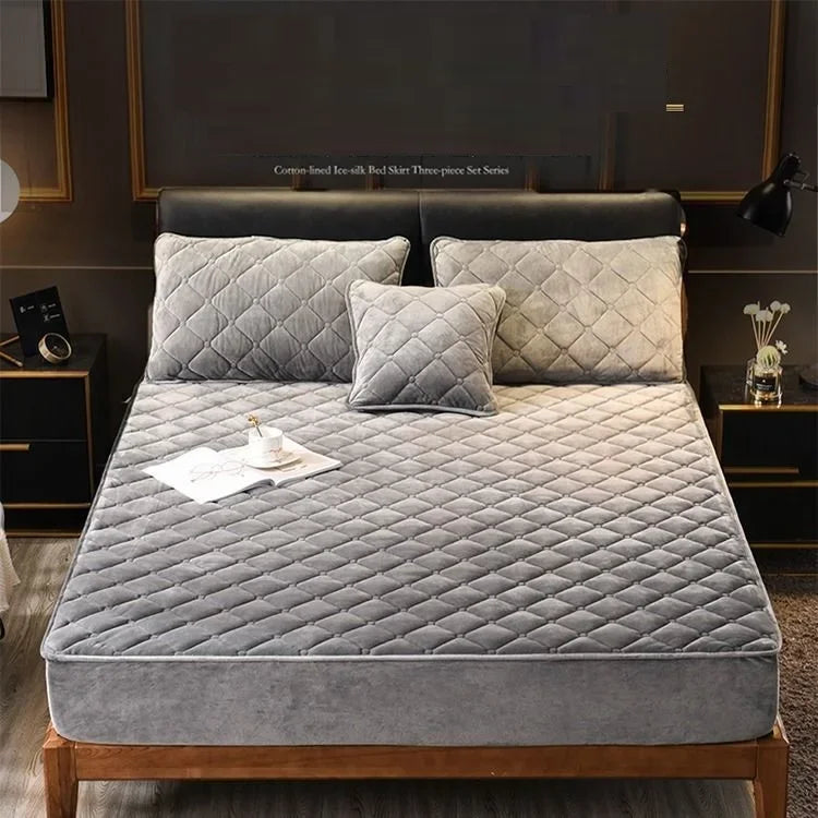 Crystal Velvet Quilted Mattress Cover – Warm Plush Fitted Sheet, Queen & King, No Pillowcase