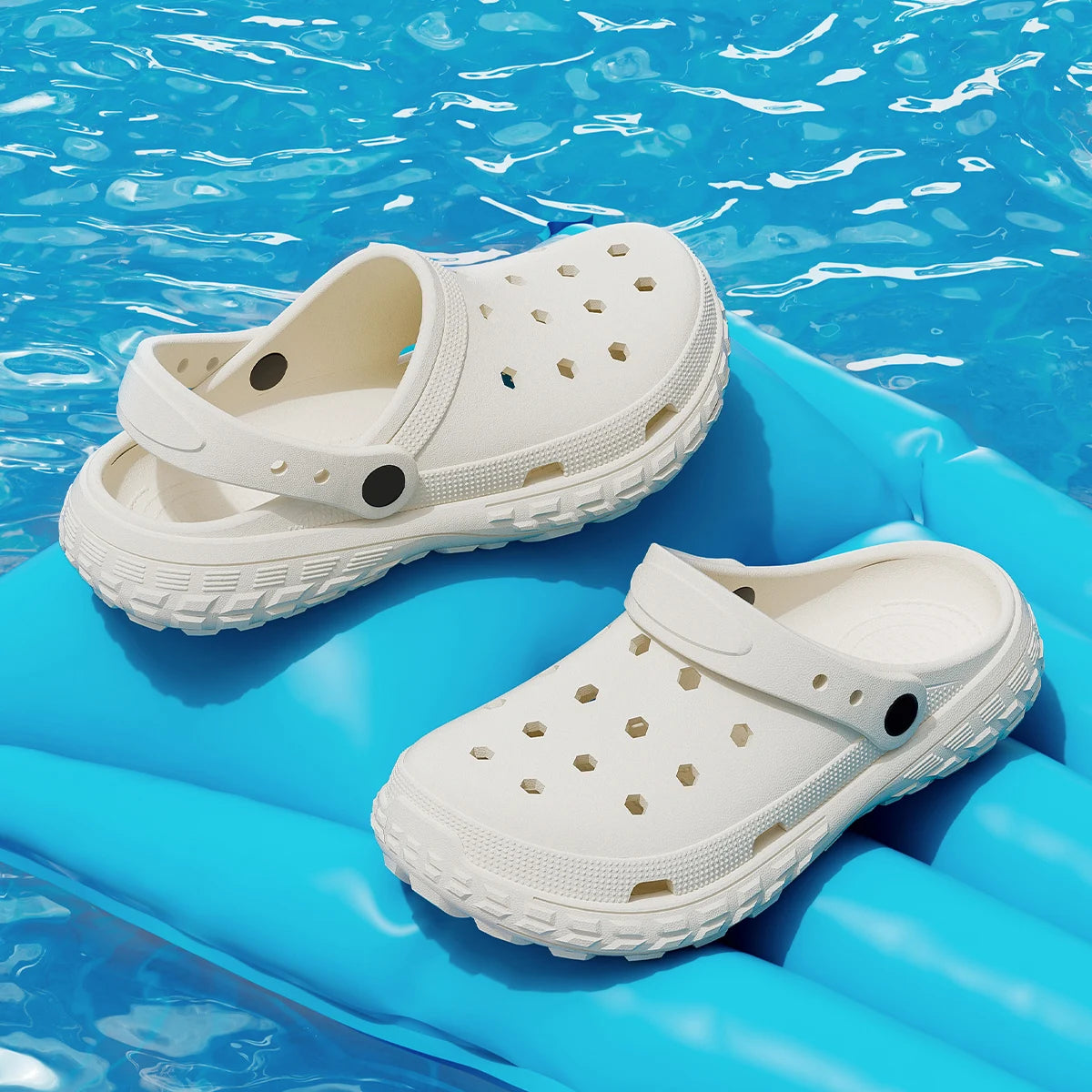 Unisex Closed-Toe Hole Shoes – Non-Slip Thick Soft Sole Beach Sandals