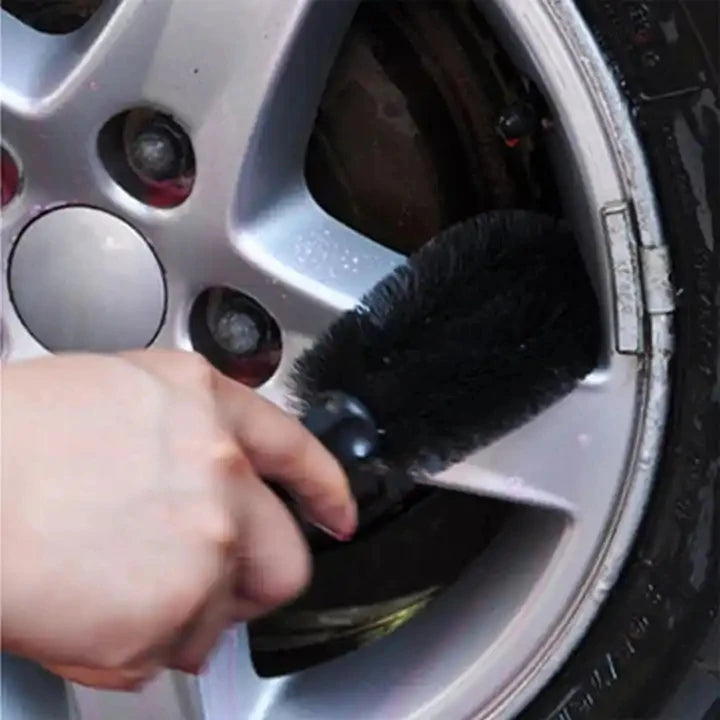 Car Wheel & Tire Cleaning Brush — Professional Microfiber Rim Detailing Brush for Wet & Dry Use