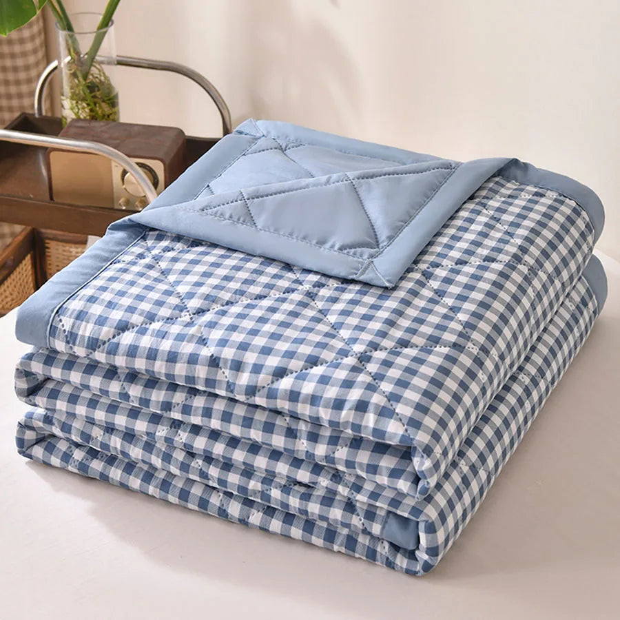 Summer Thin Comforter – Soft Air-Conditioned Quilt, Machine Washable, Single to Double