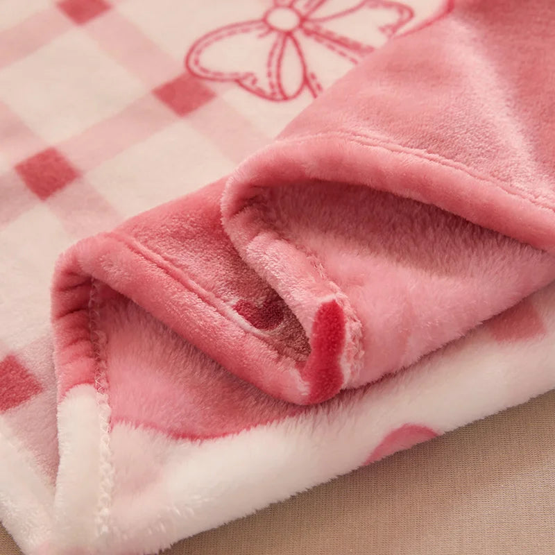 Strawberry Flannel Blanket – Soft Fuzzy Fleece Plush Throw for Girls, Bed, Sofa & Nap