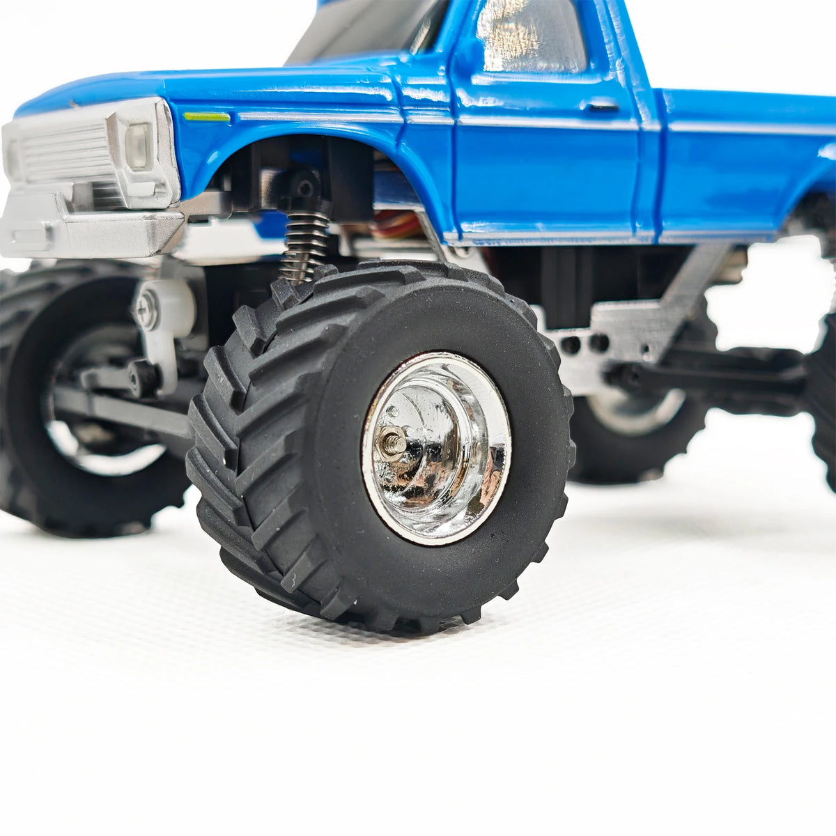 1:36 4WD Mini RC Off-Road Crawler Car with LED Lights – Remote Control Toy for Kids & Adults