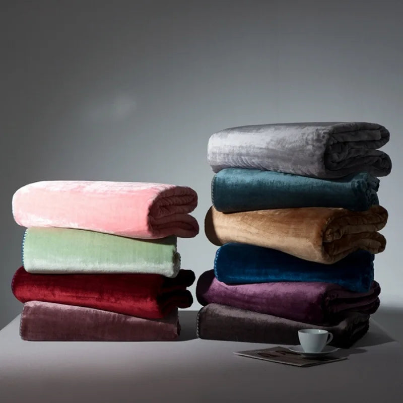Shell Edge Milk Velvet Blanket – European Solid Color Silky Bedspread for All Seasons