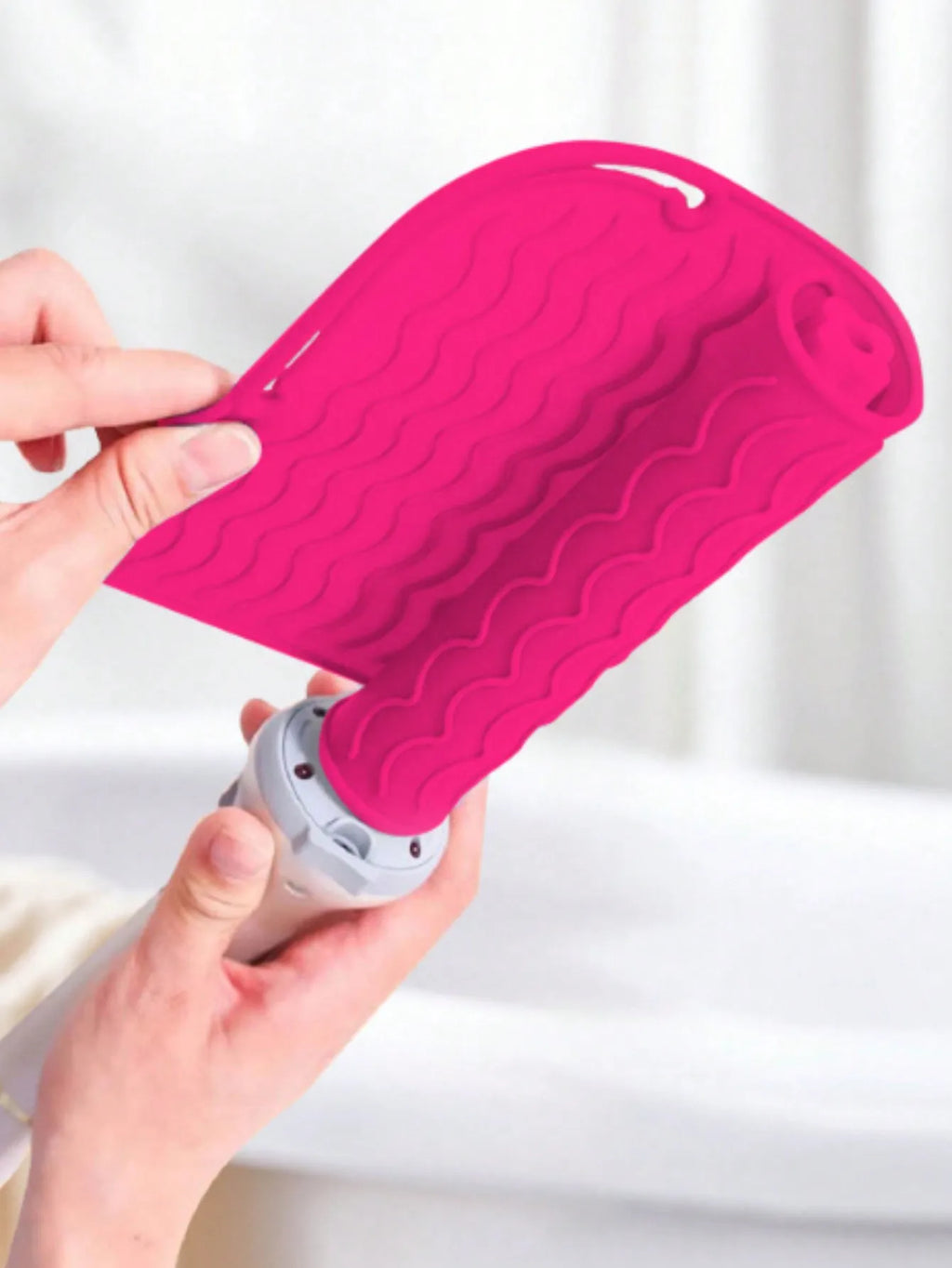 Silicone Heat Resistant Mat — Travel Hair Tool Pad for Flat Iron & Curling Iron