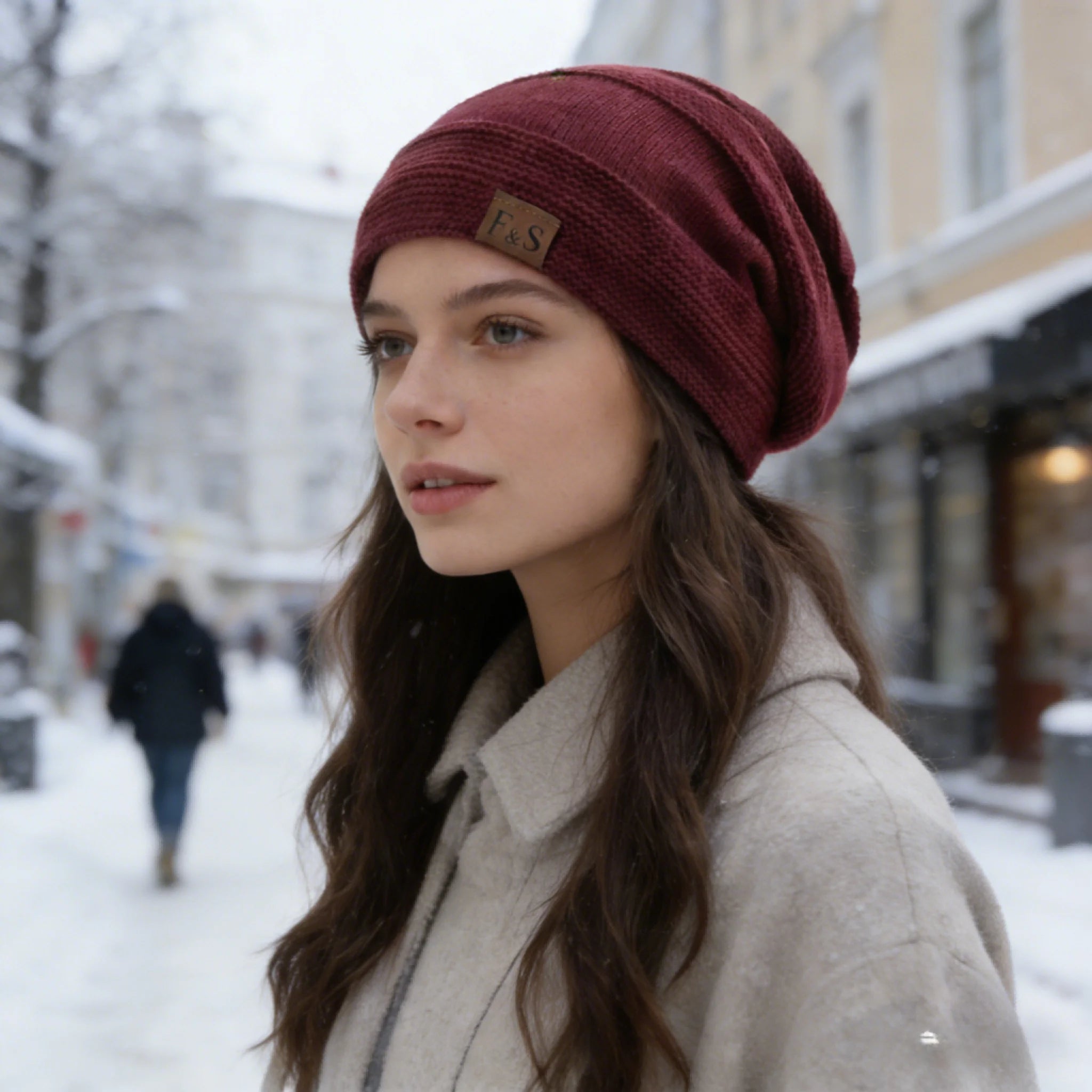 Unisex Slouchy Fur Lined Winter Beanie Hat — Warm Label Decor Knitted Cap for Men & Women
