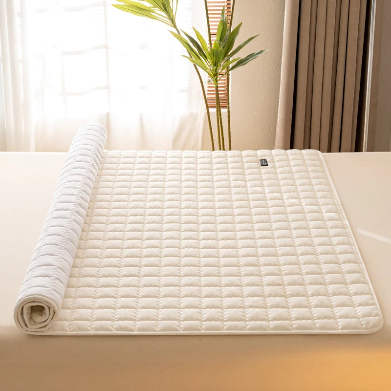 Waterproof Antimicrobial Mattress Protector – Hypoallergenic, Noiseless, Elastic Straps, Thin Cover