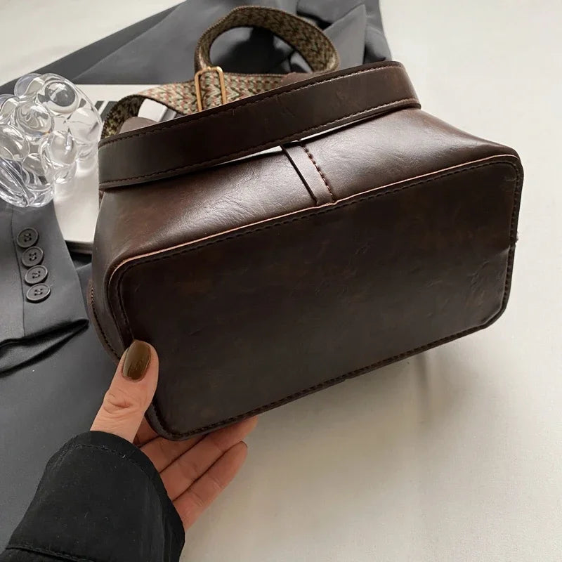 Vintage TPU Bucket Crossbody Bag – Designer Shoulder Handbag for Women