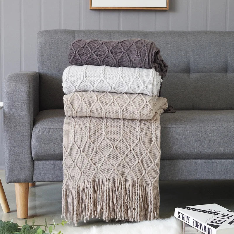 Knitted Acrylic Throw Blanket with Tassels – Chunky Farmhouse Style, 28 Colors & 2 Sizes