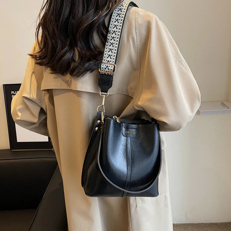 Vintage TPU Bucket Crossbody Bag – Designer Shoulder Handbag for Women