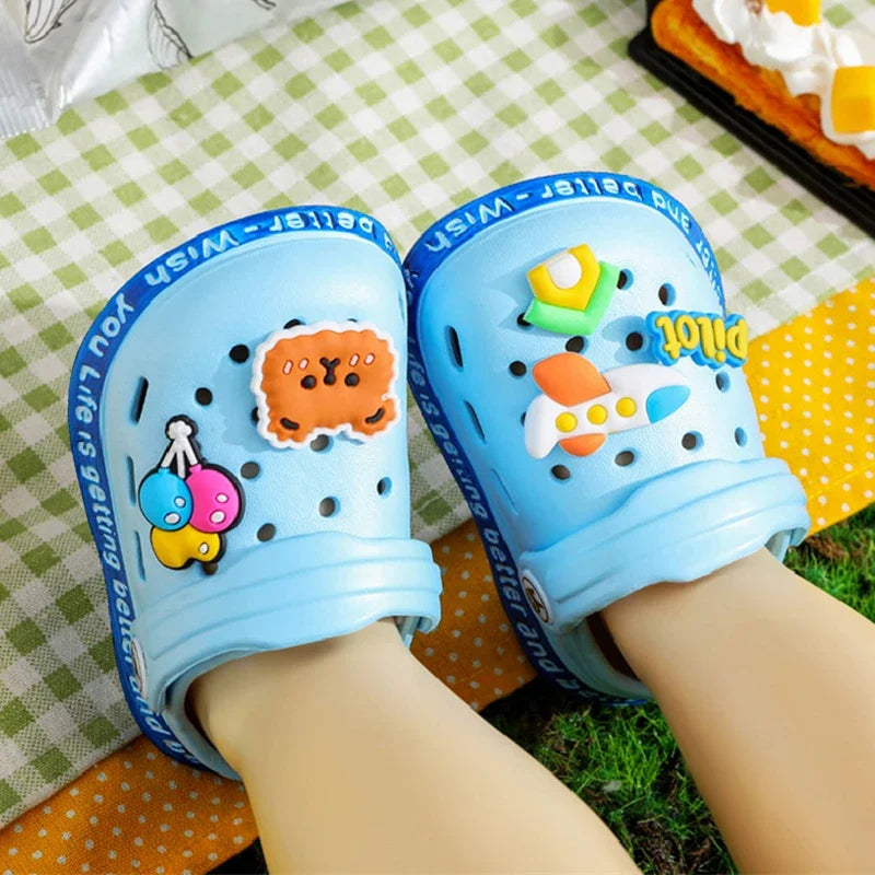 Kids' Fun Print Flat Sandals – Soft Sole Garden Clogs for Boys & Girls