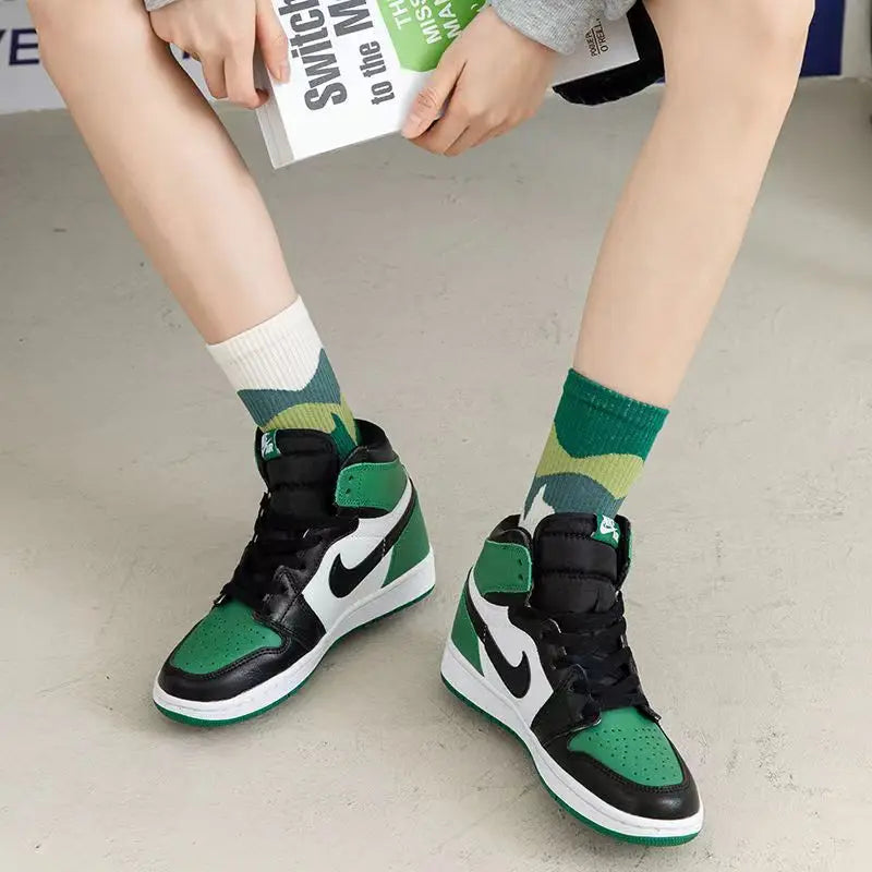 4-Pack Fashionable Running & Fitness Socks — Comfortable Breathable Unisex Athletic Socks