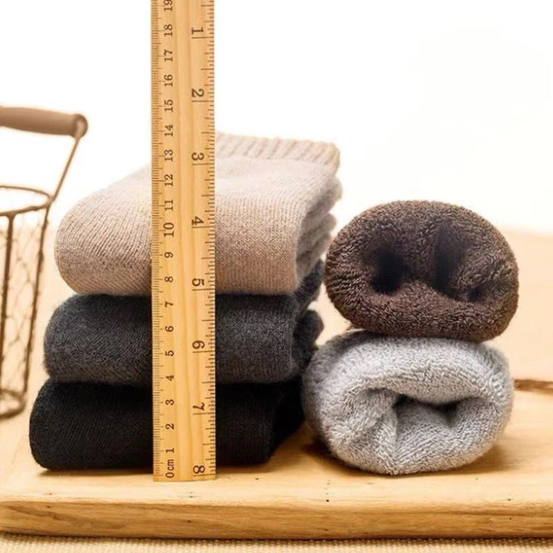 Thick Wool-Blend Winter Socks in Solid Colors