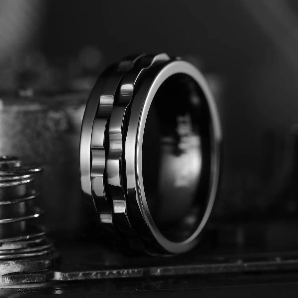 Punk Spinner Anxiety Fidget Ring — Stainless Steel Gear Chain Design for Men & Women
