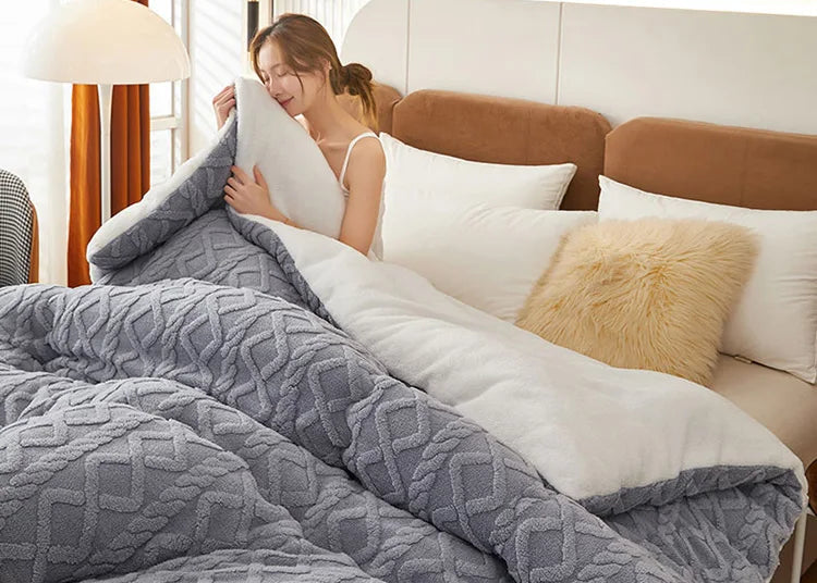 Thick Fleece Bed Blanket – Faux Lamb Plush Comfort