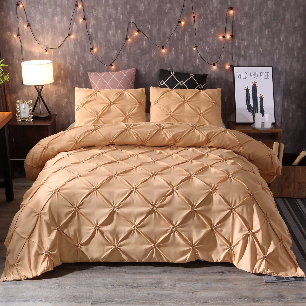 100% Egyptian Cotton Pinch Pleated Duvet Cover Set – 3-Piece with Zipper & Corner Ties, Queen & King