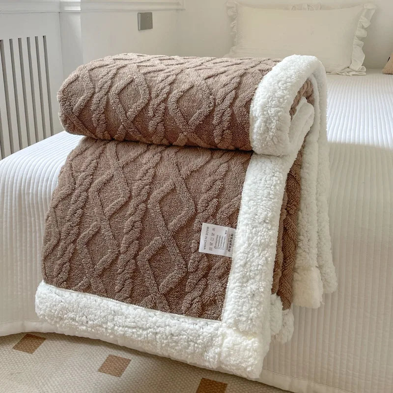 Double-Layer Fleece Blanket – Plush Sofa & Bed Comfort