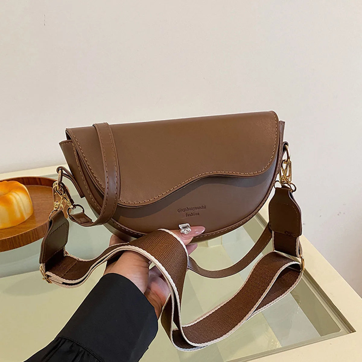 Minimalist Split Leather Waterproof Saddle Crossbody Underarm Bag – Casual Shoulder Bag for Women