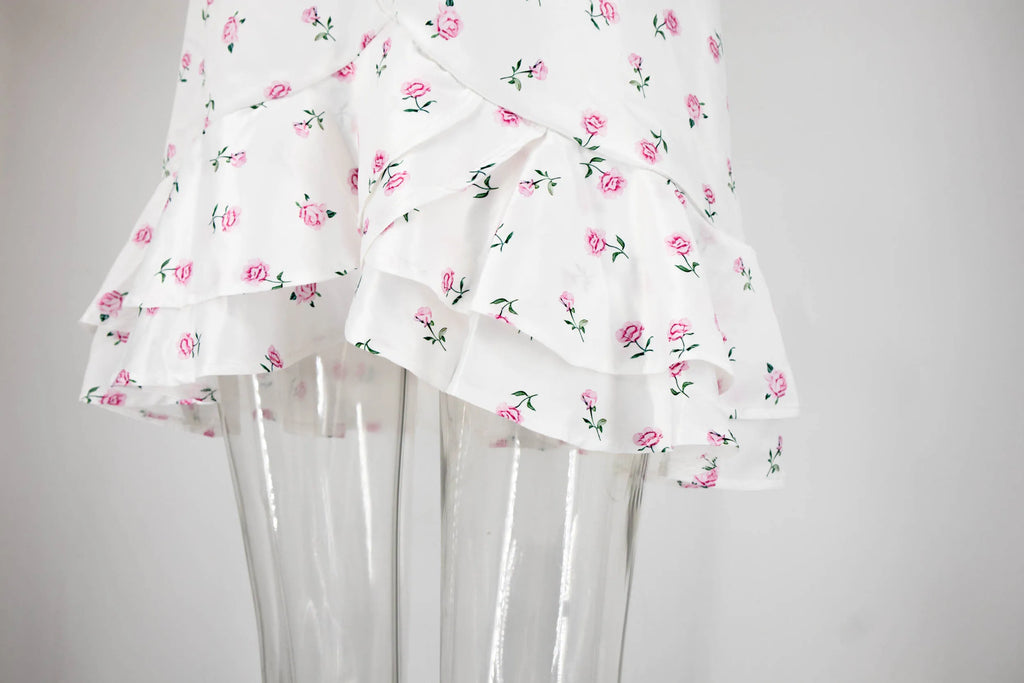 Women's Ruffled Floral Short Skirt – V-Neck Pleated Dress Shorts for Spring & Summer 2026
