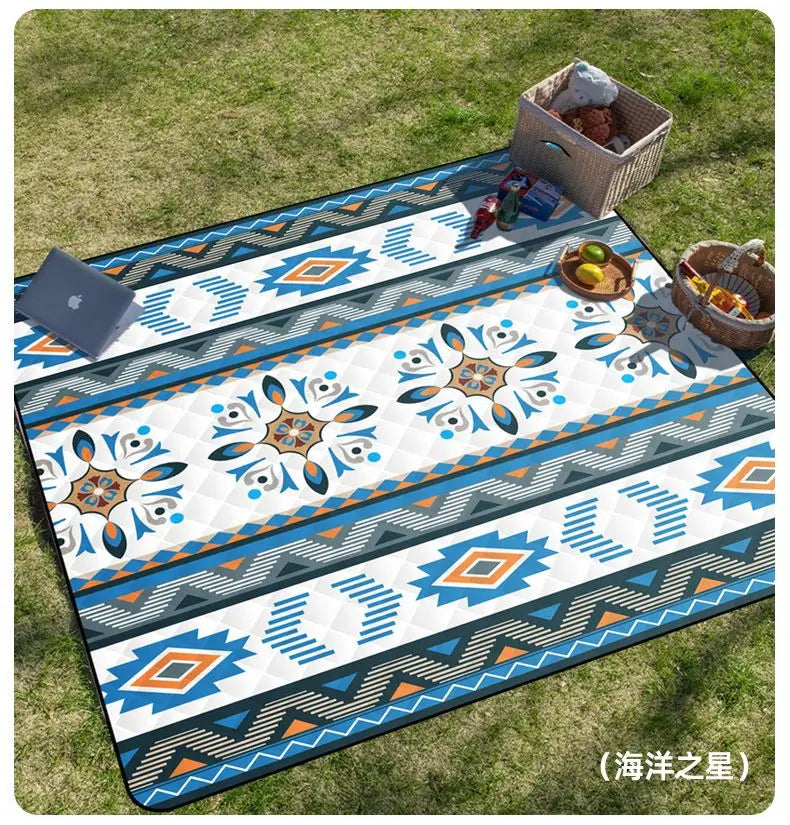 Waterproof Picnic Blanket – 200x200cm Large Beach Mat with Carrying Handle for Camping & Outdoor