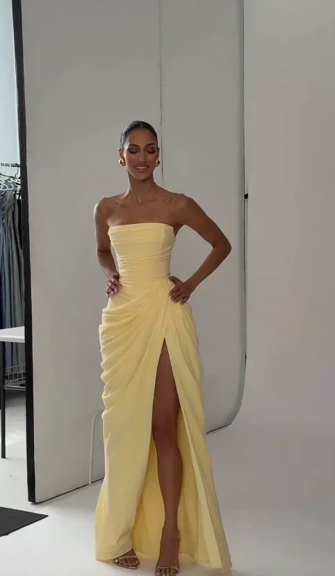 Elegant Yellow Strapless Pleated Maxi Gown — Waist-Cinching Split Evening Dress