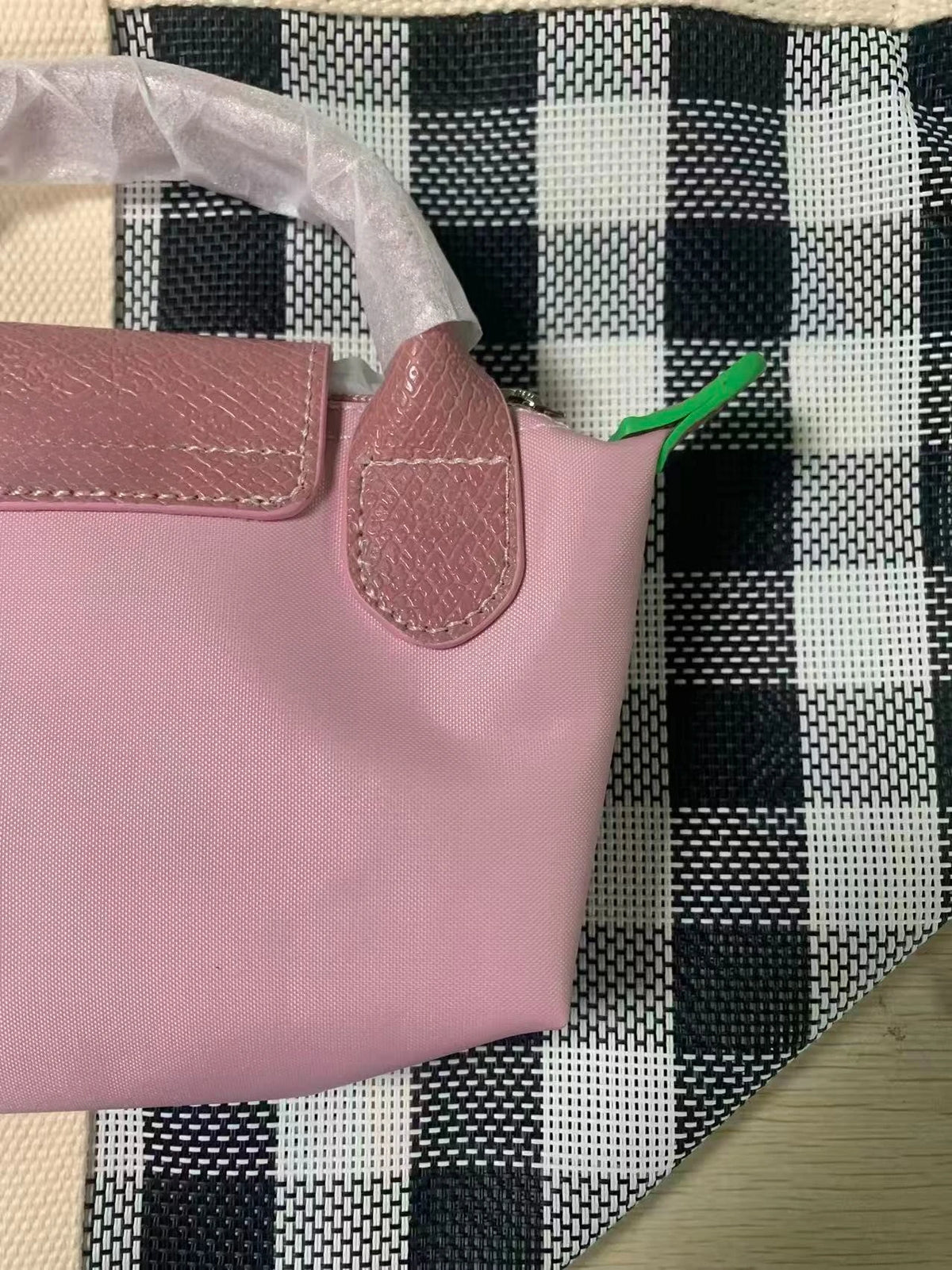 Y2K Mini Nylon Crossbody Bag – Compact Wallet Shoulder Bag for Women 2026
