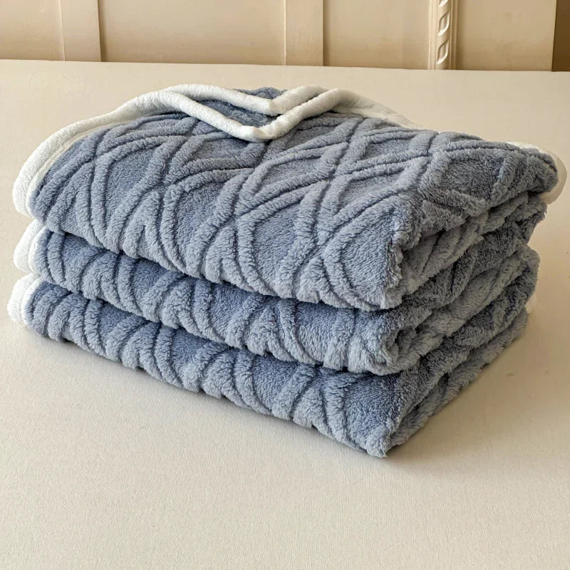 Lamb Fleece Blanket – Soft Warm Cozy Throw for Bed, Sofa & Office Nap, Fall & Winter