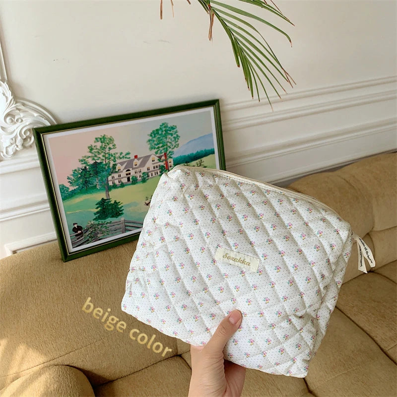 Large Capacity Cosmetic Clutch Bag – Women's Travel Makeup Storage Bag with Zipper
