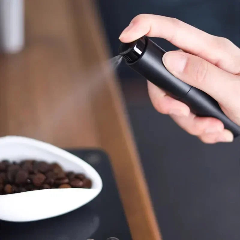 Coffee Beans Dosing Cup with Spray Humidifier — Anti-Static Espresso Grinder Accessory