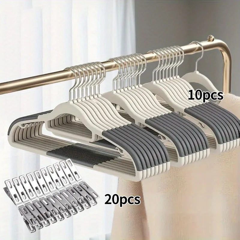 Velvet Clothes Hangers Set with Clips – 30 Pieces
