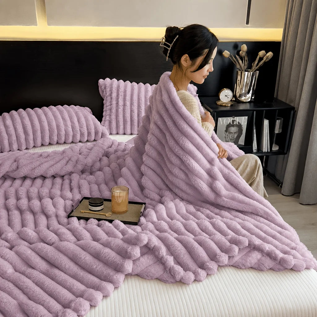 Fleece Throw Blanket – Soft Solid-Color Comfort