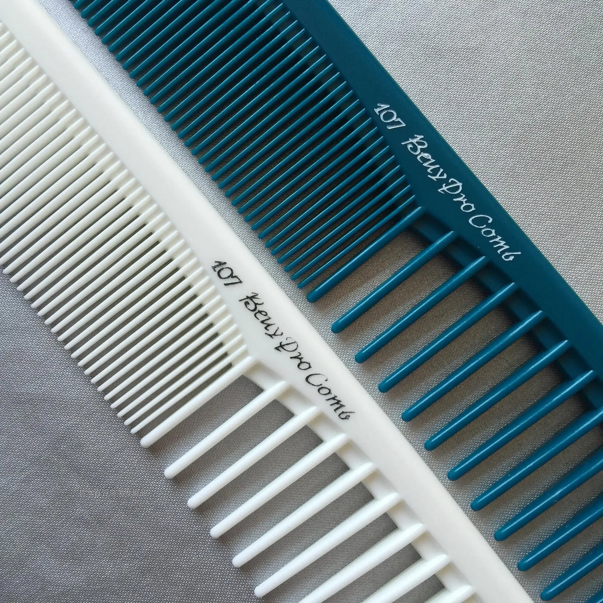 Professional Hair Cutting Comb – Anti-Static Fine Tooth Flat Head Barber Salon Tool