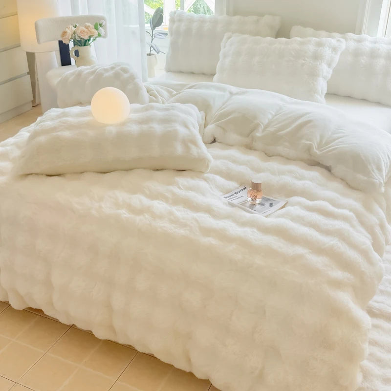 Plush Solid Color Duvet Cover – 300TC Warm Skin-Friendly Comforter Cover, 11 Colors & 4 Sizes