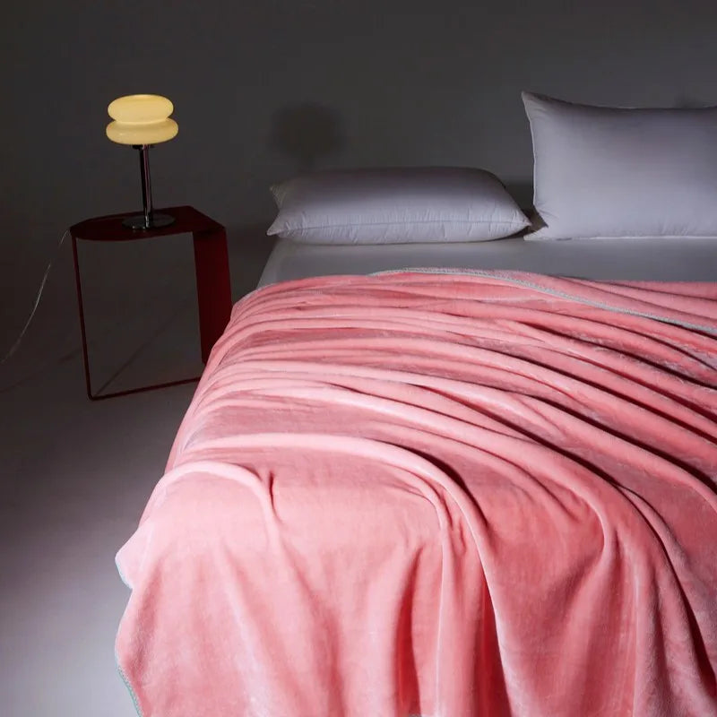 New Shell Edge Milk Velvet Blanket European Solid Color Flannel Warm Blankets Silky Multifunctional Bedspreads for All Seasons