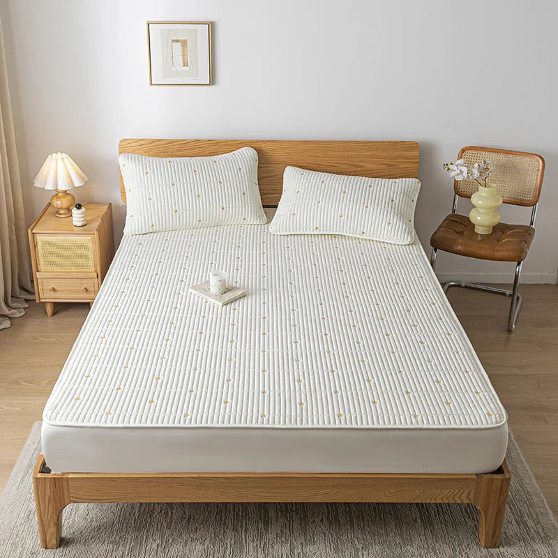 Waterproof Thickened Mattress Pad Protector – Embroidered Breathable Fitted Bed Cover, 140–180x200cm